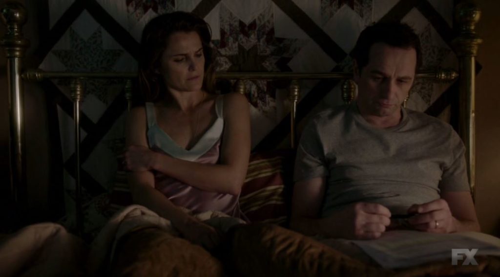 the-americans-6.4-philip-elizabeth-bed-1024x569